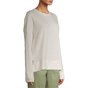 TIME & TRUE LONG SLEEVE CREW NECK SWEATSHIRT - CREAM SIZE XL (NEW WITH TAGS) A15